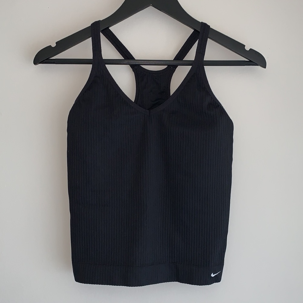 ❤️‍🔥 Nike Black Workout Tight Tank Size Medium ❤️‍🔥
